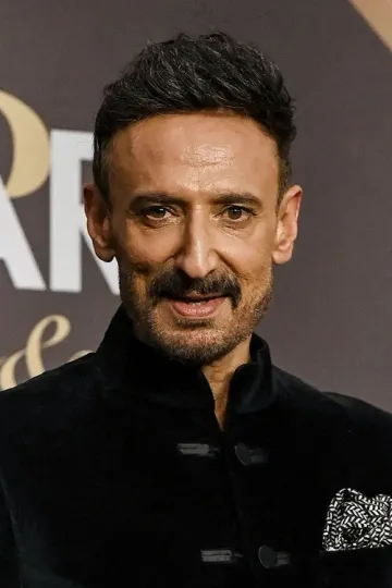 Рахул Дев